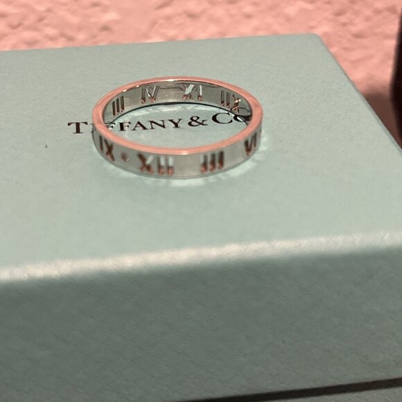 TIFFANY & CO. 18K White GOLD ATLAS PIERCED ROUND DIAMOND RING SIZE 10 New Mens - Picture 1 of 4
